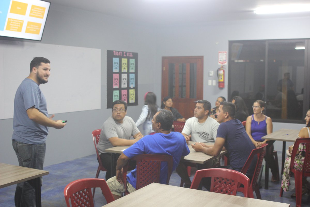 JKC_Ecuador's tweet photo. Last night parents of each grade elected its own leadership team to be responsible for various things through out the year and Roberto shared about the new grading system at Antioch. Please continue to pray for our parents! #thankyou #empoweringchildren #parentinvolvementmatters https://t.co/UgGWxIUTdm