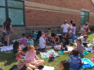 FeldLeslie's tweet photo. Team Innovation had a wonderful time meeting our second grade pen pals at MECC today. This year long letter writing project culminates with the sixth graders writing a narrative Bear Book with their pen pal as the main character. #mistrong #MasonMoment@ https://t.co/IsV5gnYVJR