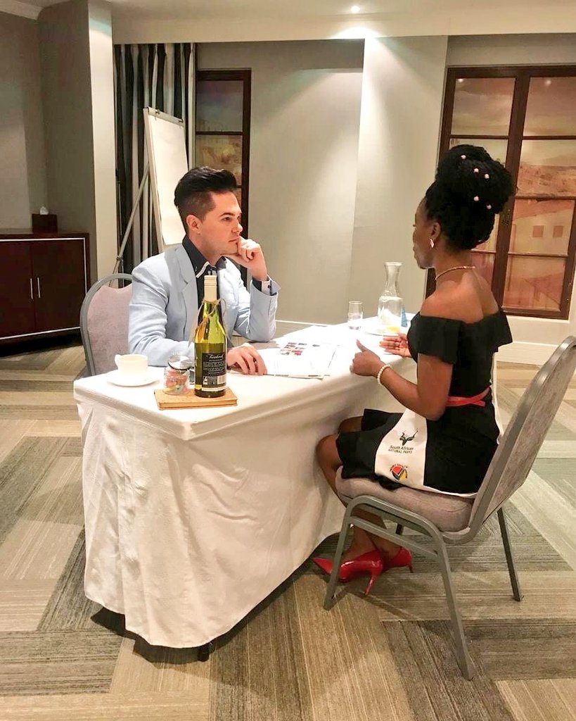Jedidiah_Pink's tweet photo. Lalela, judging interviews were so real. Such empowered, informed and authentic adjudicators are a serious reflection of just how much one never stops growing and learning ♥ #MsEarth2018 #BeTheLegacy #WasteStopsWithMe @missearth_sa @ChangeAgentSA @EllaBellaC https://t.co/2rrzfePHL1
