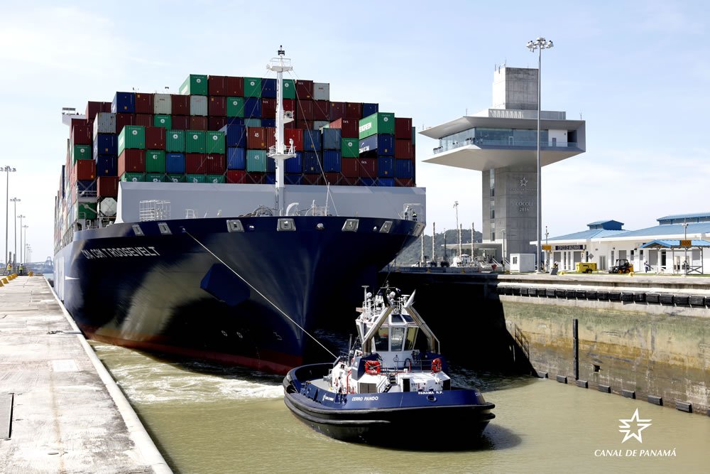 The largest ship to transit through #ExpandedPanamaCanal to date is the CMA CGM Theodore Roosevelt with a 14,863 TEU capacity.