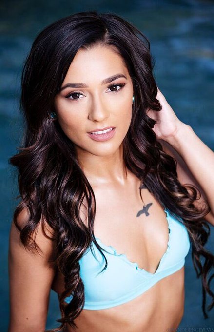 Summer is cumming to an end, so here&rsquo;s a little something to keep you nice and hot 🔥  📸 - @WanderingEyeVis