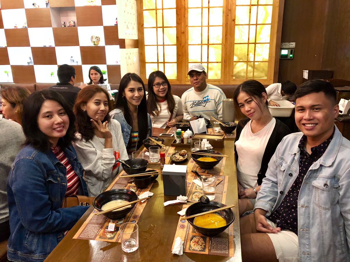 jjacquesbs's tweet image. Japanese dinner for Ney’s despidida. Nice seeing you guys! ❤️ #Batchmates #Elementary #StPaulUniversityOfDumaguete #Sachi #Ramen
