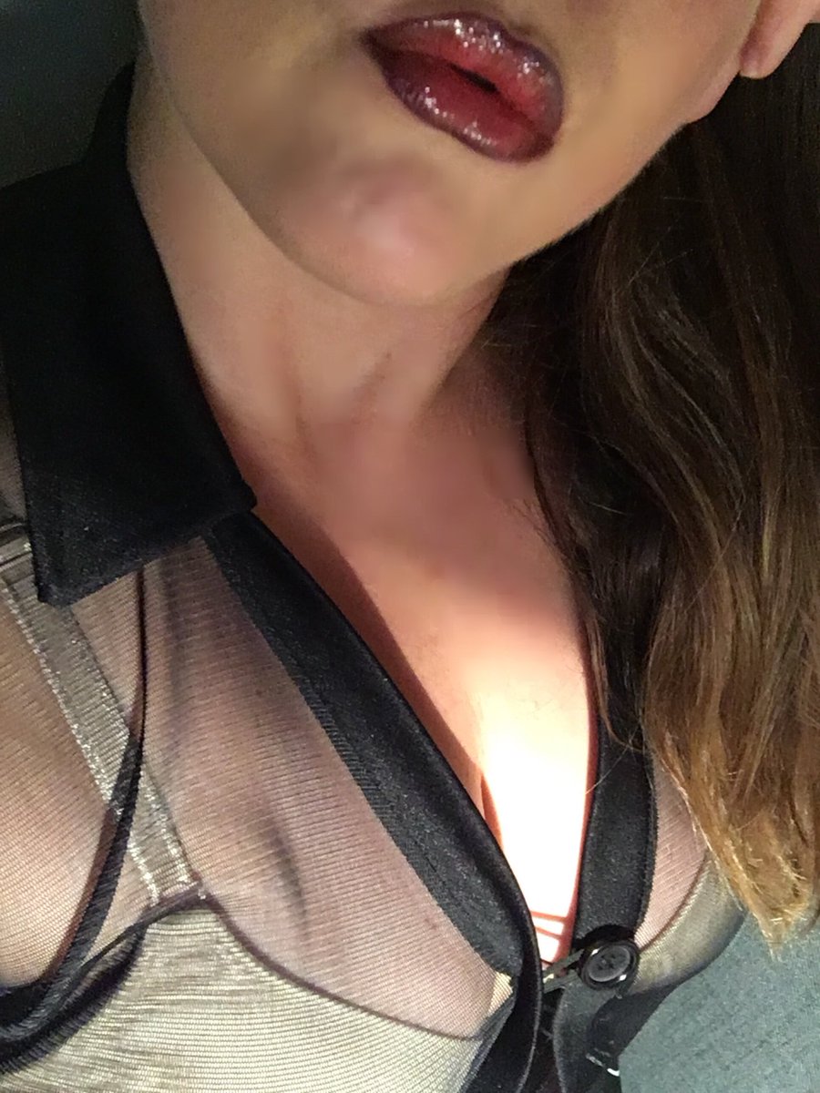 BellatrixMadame's tweet photo. 🚨RT GAME!!! 🚨
This looser is trying to wiggle out of another deal. Make him regret it! 😂
2/2/2. One comment limit. 
One hour. 
Help me rinse him! 😈💸

#findom #finsub #paypig #domme #rtgame 
@help_to_rinse @stupidloserfuck @rtfindom @RTfaggot @RTfucker @RTP1G 
 @RTWhore__ https://t.co/4WWT39Z9ci