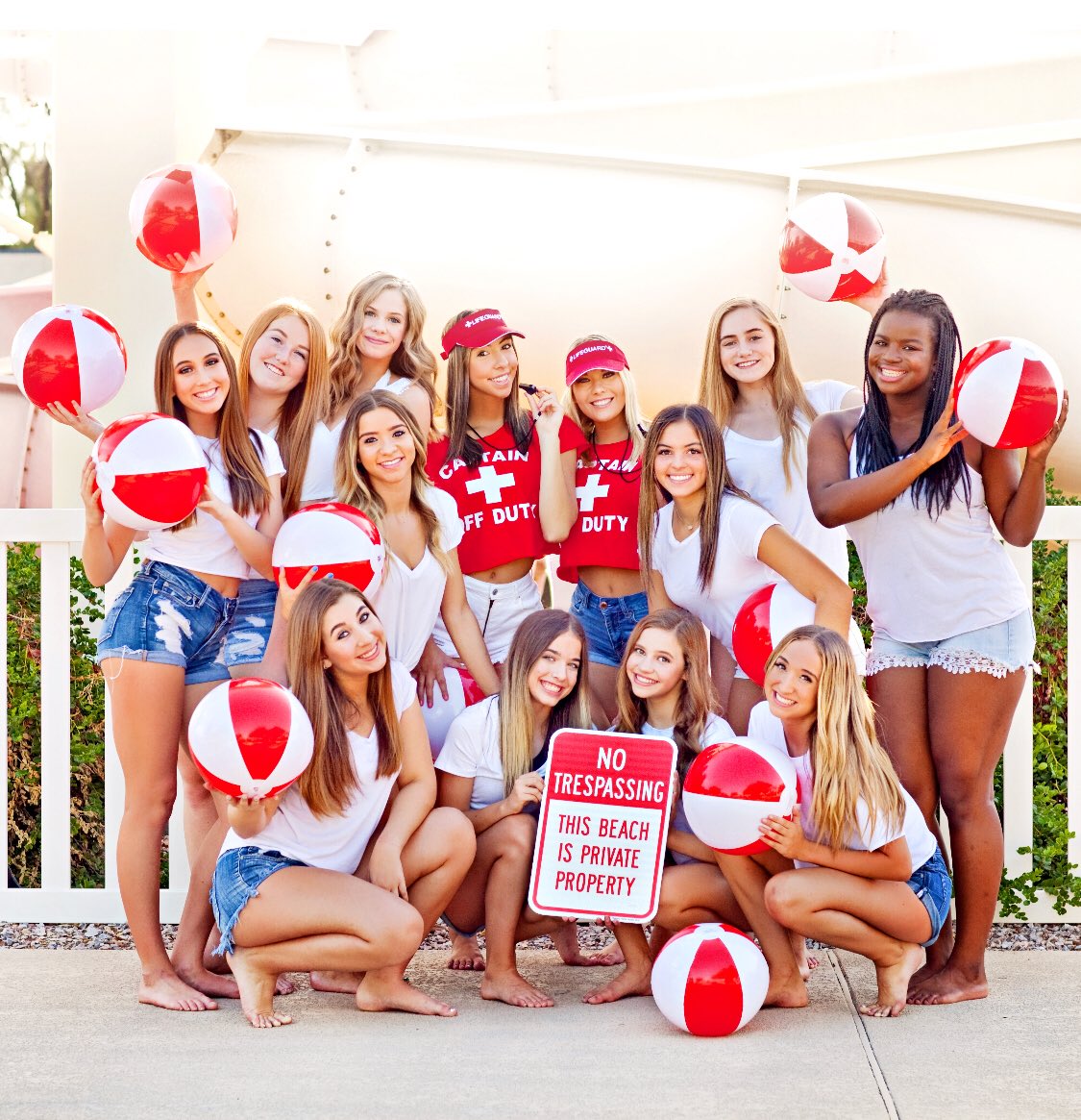 It’s beach night tonight for the huskies at mountain pointe high school!!! Come out and support #hamiltonpomline #hamiltonfootball ❤️🌊🏖