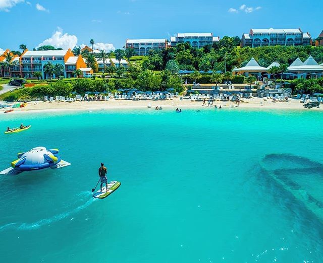 Glide into the weekend with us!! 📷:@surfsidebda
.
.
.
.
.
.
.
.
. 
#surfsidebda #surfside #surf #onean #oneanboards #jetboard #grottobay #grottobaybda #grottobaybeachresort #blueholewatersports #bluehole #sup #paddle #paddleboard #paddleboarding #exp… ift.tt/2NeDBQT