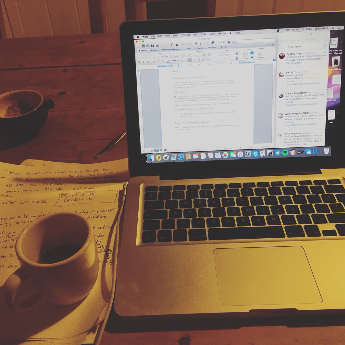 webbdancetheatr's tweet photo. When someone drops out and you end up stepping into the shoes of a writer.
OTM's 24 hour play.
@OxTheatreMakers @CORNERSTONEfun
#coffeeallnight
#iammeanttobeamovementdirector https://t.co/gywM2jGK2z