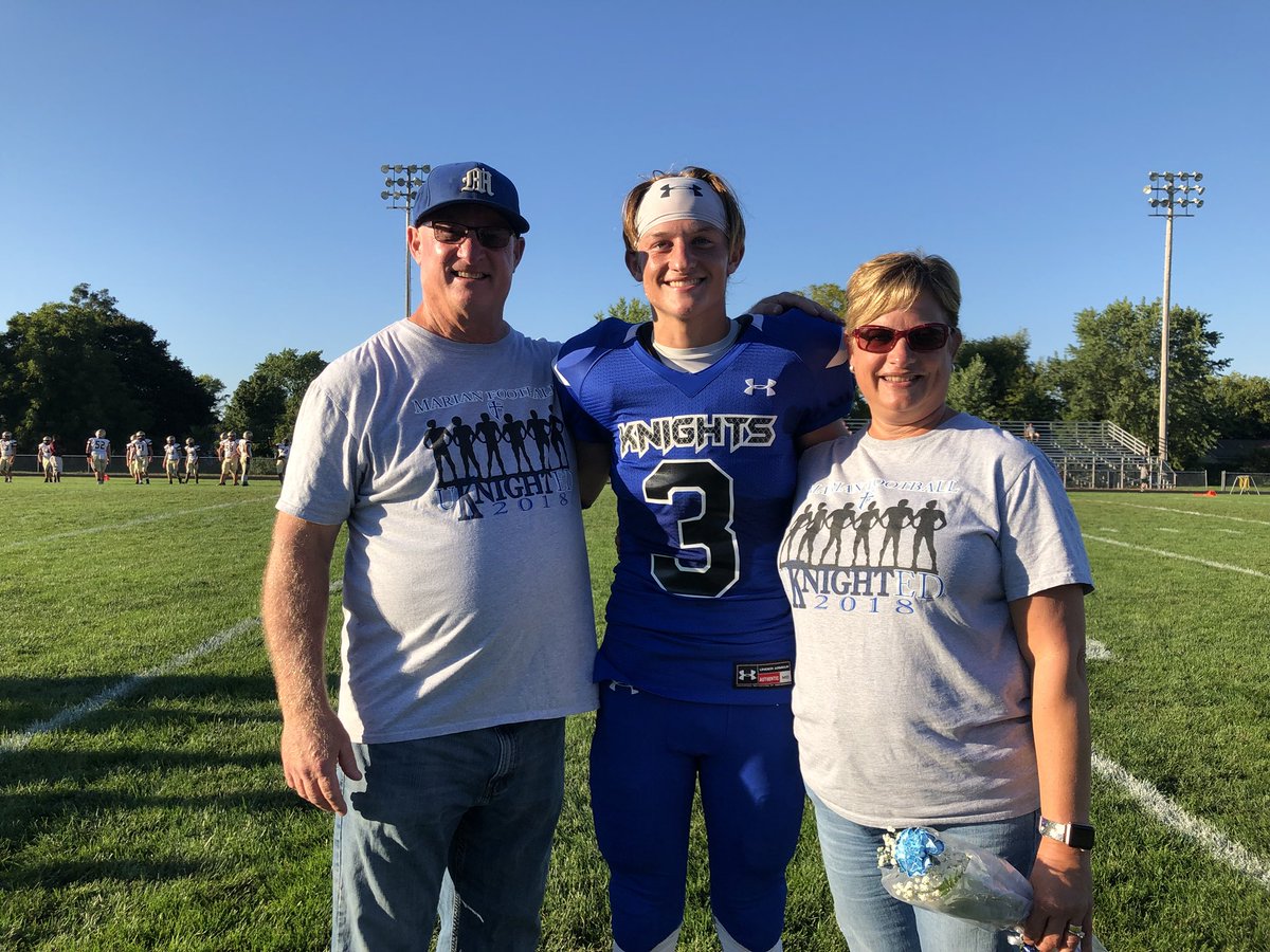 marianhssports's tweet photo. Happy Senior Knight!  #GoKnights #BeatJimtown https://t.co/zlimIomA3Y
