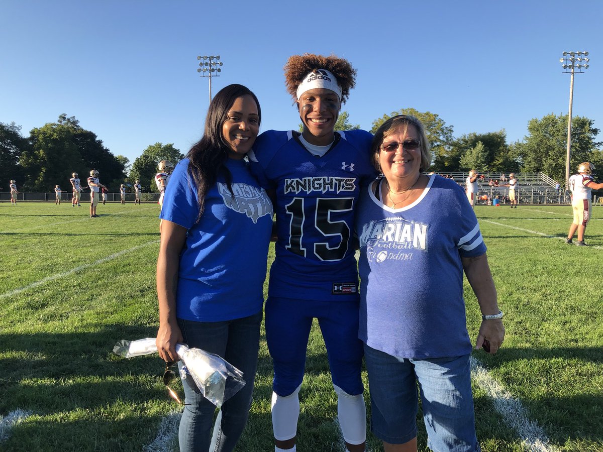 marianhssports's tweet photo. Happy Senior Knight!  #GoKnights #BeatJimtown https://t.co/zzKmsOX8M1