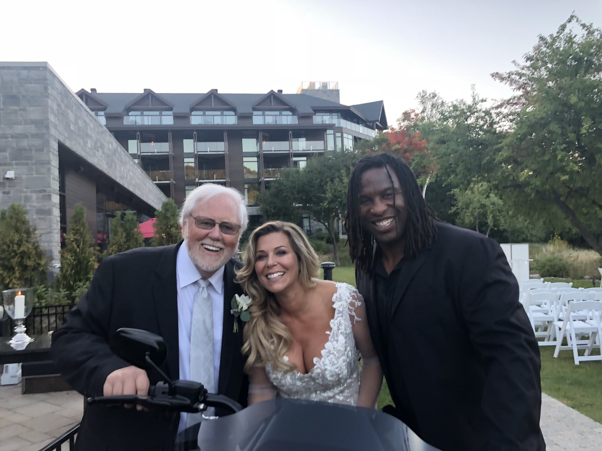 Georges Laraque on Twitter: "Félicitations à mon ami et notre parrain