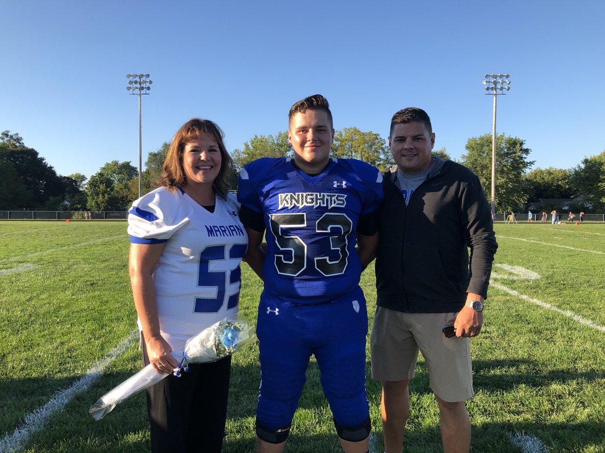 marianhssports's tweet photo. Happy Senior Knight!  #GoKnights #BeatJimtown https://t.co/WL97iJOdsP