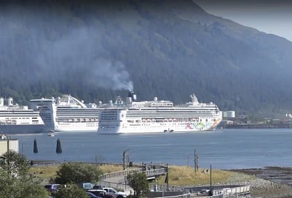 INFRATechnolog's tweet photo. As marine industry continues to grow, pollution from ships increases.. #pollution #alternativefuel #INFRA #ecology #gas https://t.co/1b6NecZwzh https://t.co/Vvlausuw4y