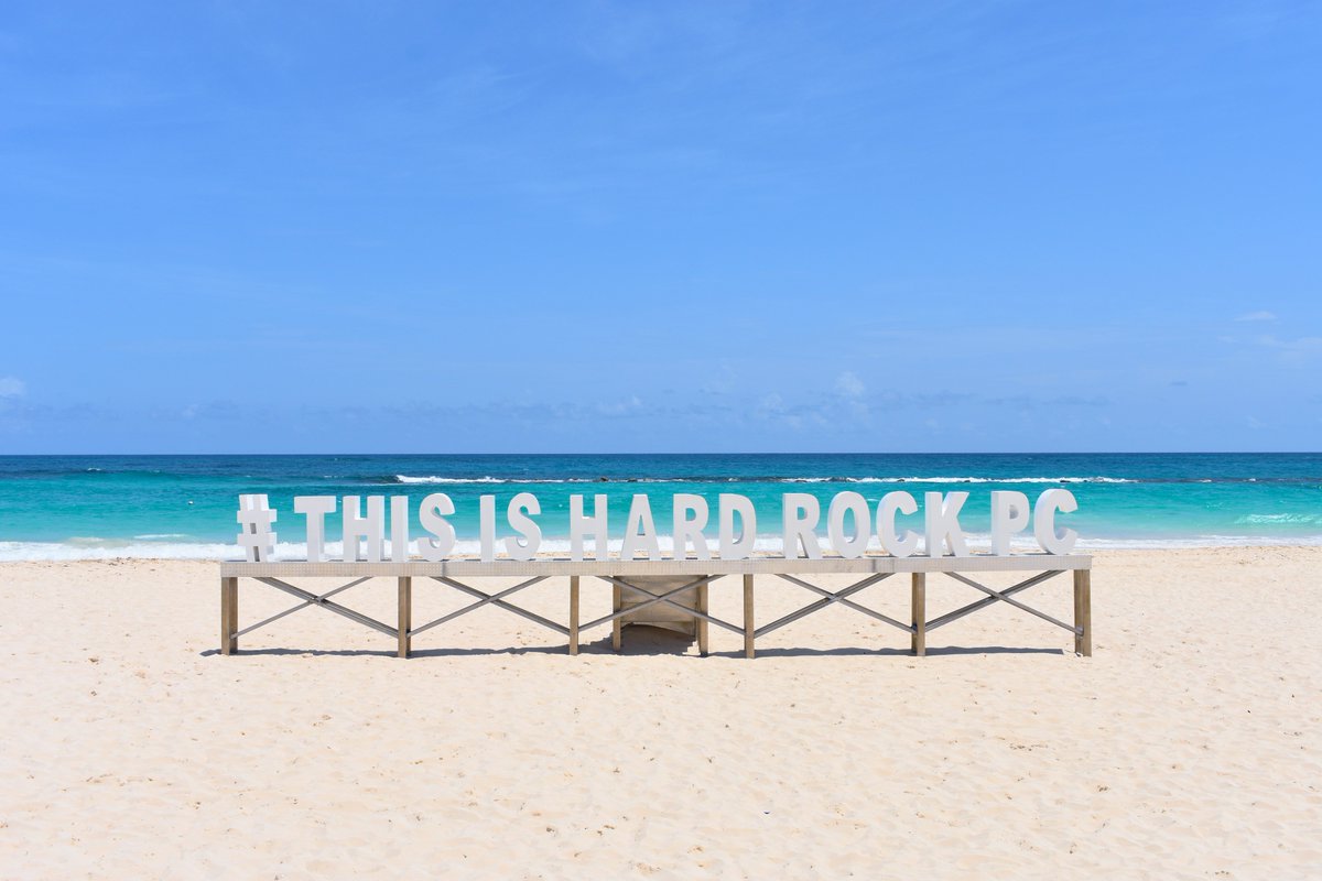 caribbeandevcon's tweet photo. That's a clever way to make a hashtag popular... #thisishardrockpc https://t.co/InbiP86hGx