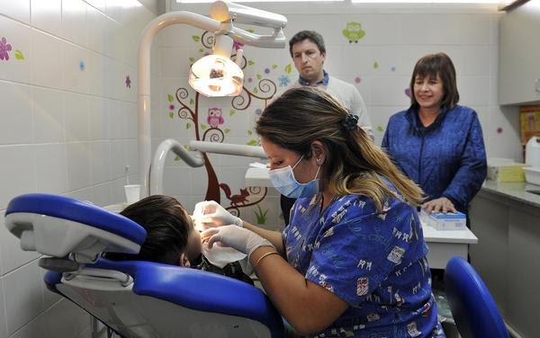 LiderNoticiasok's tweet photo. #Tigre supervisó controles #odontológicos en el barrio #LosTábanos
Más info en: https://t.co/onaJGr0oP6 https://t.co/TIqH4krbbd