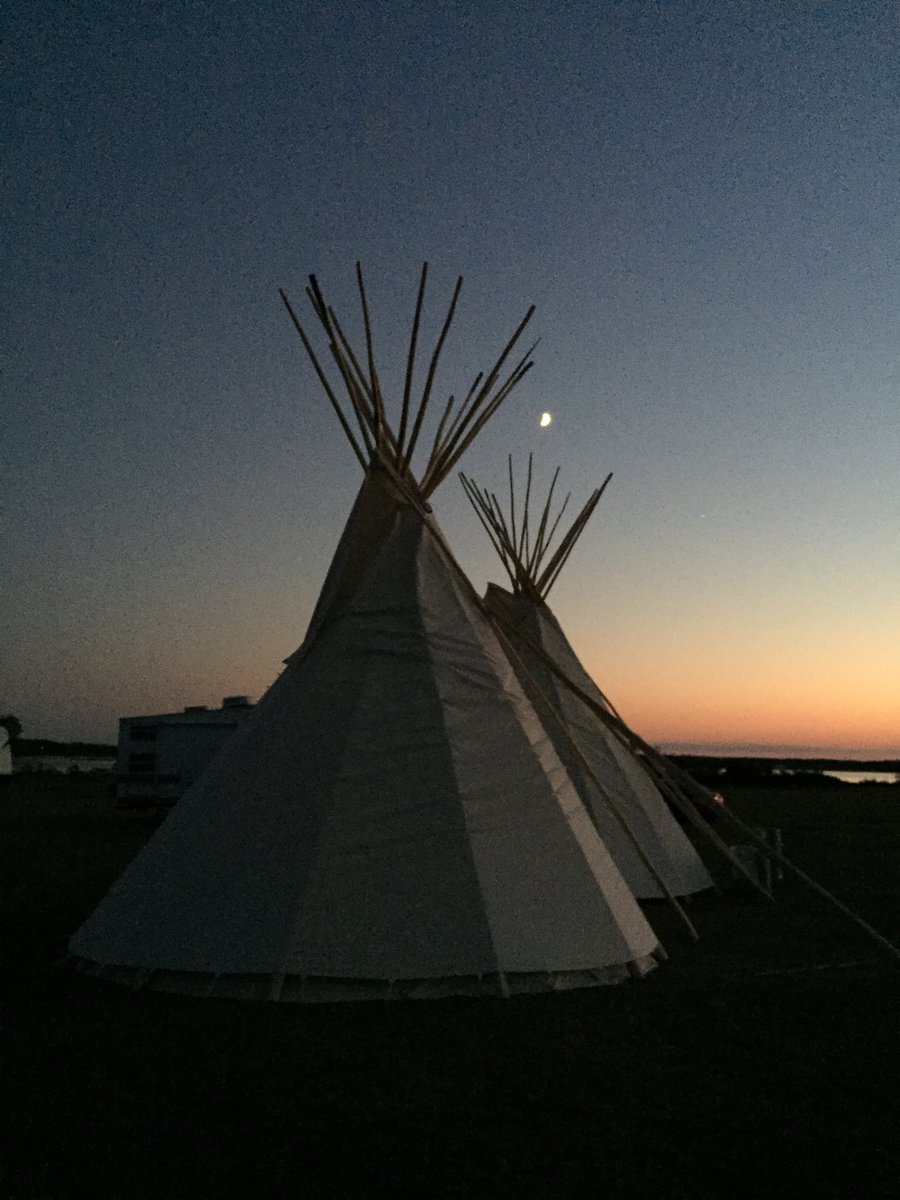 AtlGreenExpo's tweet photo. Sunset @WaterwaysPEI. It is a gorgeous evening on Lennox Island https://t.co/rvx8XOqJdz