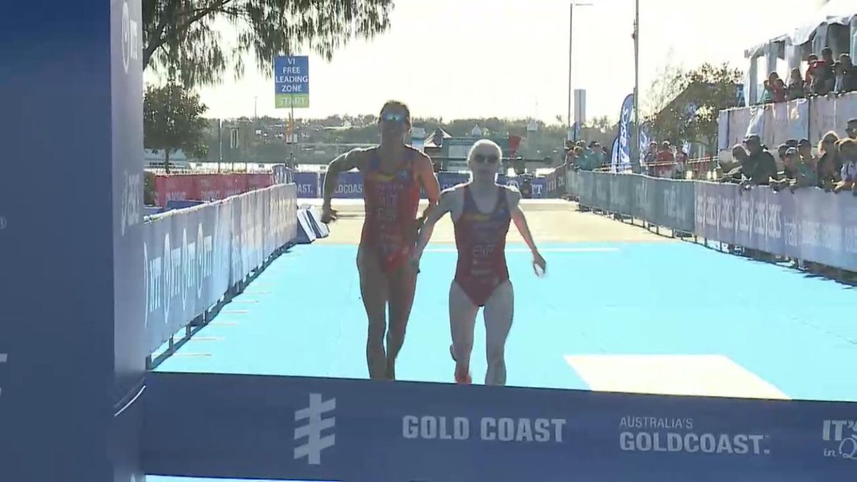 CAMPEONAS del MUNDO! Muy contenta de conseguir esto junto a <a href="/Paulaggodino/">Paula García Godino</a> ! #carreron