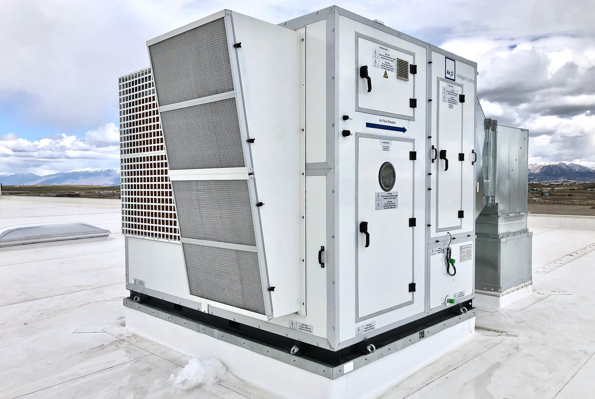 مصنع شركة نسمات لتوريد وتركيب Air2o دكت المكيفات الصحراوي في الرياض