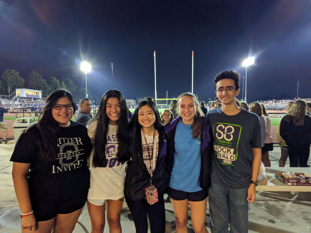 DGNODell's tweet photo. Class of 2021 and 2022 concessions all-stars!! Thanks for all your hard work! #Classboard @DGNGrogan https://t.co/kjNGGckiOb