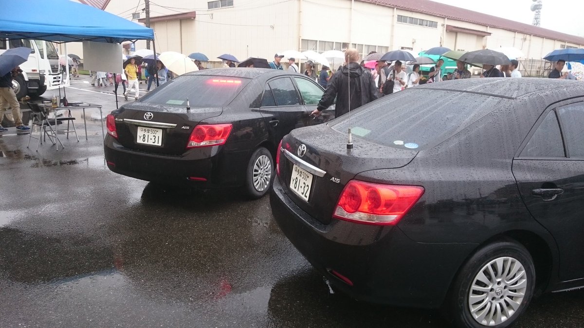 B4s4 110 على تويتر 横田基地に来ています アメリカのアリオン覆面パトカー