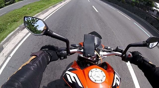 ChefIvan's tweet image. Riding the KTM No. 6

GPS enabled

#photoseries 
#goprophotography
#goprosession
#ktmduke 
#ktmmotorcycles 
#readytoracektm 
#ridesafe 
#ridefree ift.tt/2MAcrix