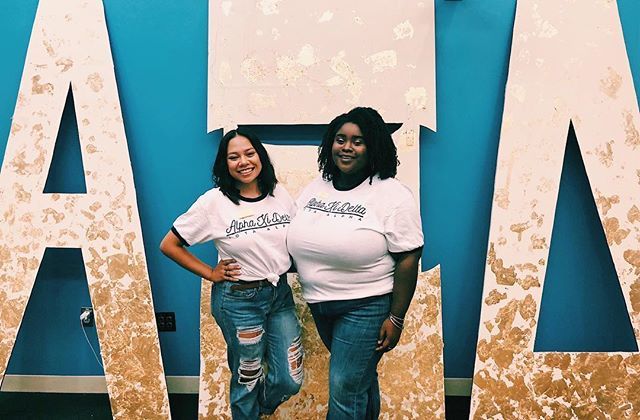 jhuztinhonrado's tweet photo. Night 1 with my Day 1 💙💛
(I lost my voice approx 3 hrs after this was taken)
#gogreek #gopanhellenic #goaxid https://t.co/AAPI8QZ5pj https://t.co/9BDEnz1Vye