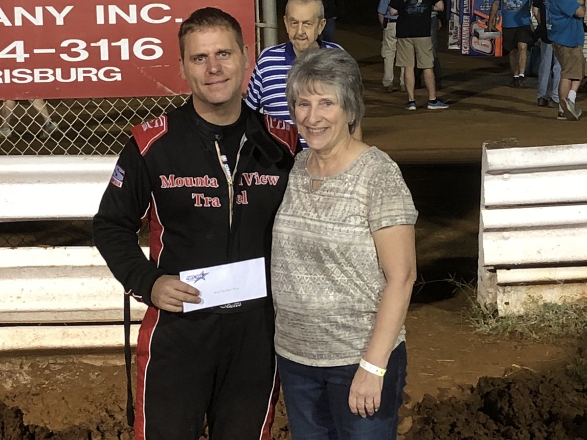 WilliamsGrove's tweet photo. TJ Stutts (@TJStutts) is tonight’s Fast Timer with a lap of 16.521 and collects $300 courtesy of Fast Tees. #HamiltonTribute #DCQualifier https://t.co/VAavR3yzd8