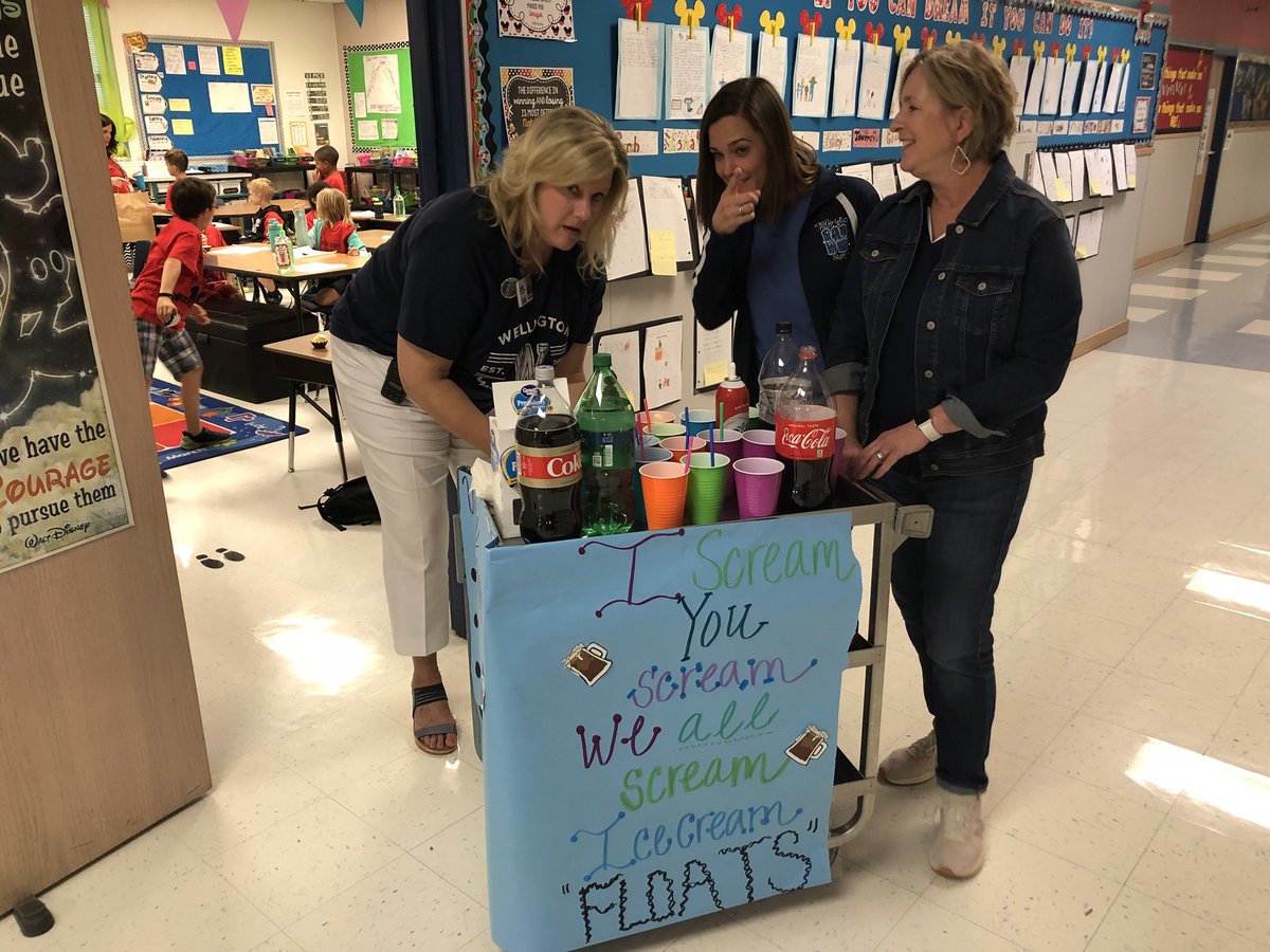 Wellington_Elem's tweet photo. Lovin’ on our fabulous staff today with coke floats! You continue to amaze me! #LISDculture #WESRoars @WellingtonPTA https://t.co/u68sO5iyDx