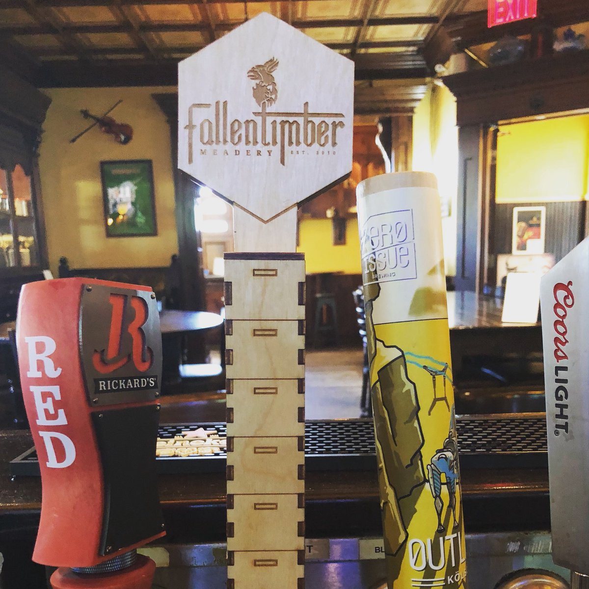 DonegalY's tweet photo. We now carry Fallentimber on tap! Pop in and try a pint! 🍻
#swcalgary #yycpubs #yycmead #fallentimber #calgarypub #drinklocal #fallentimber @FTMeadery https://t.co/e9vQke3VYJ