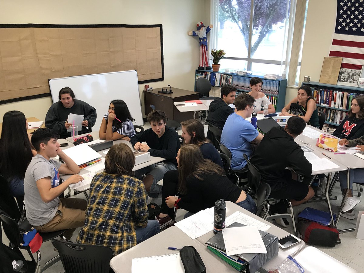 erin_brisbin's tweet photo. Small group Socratic Seminars, using Tim Urban’s Ted Talk on procrastination, to practice application of the Focused Note Taking process. @AVID4College #MacEdInnovators https://t.co/9lH9GIJp5Y