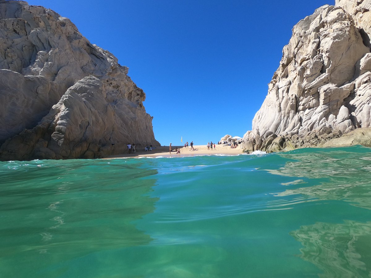 laislatourmx's tweet photo. R4: La Playa del Amor en Cabo San Lucas es nuestra preferida #MéxicoRadiante https://t.co/xEIG9Pg1ab
