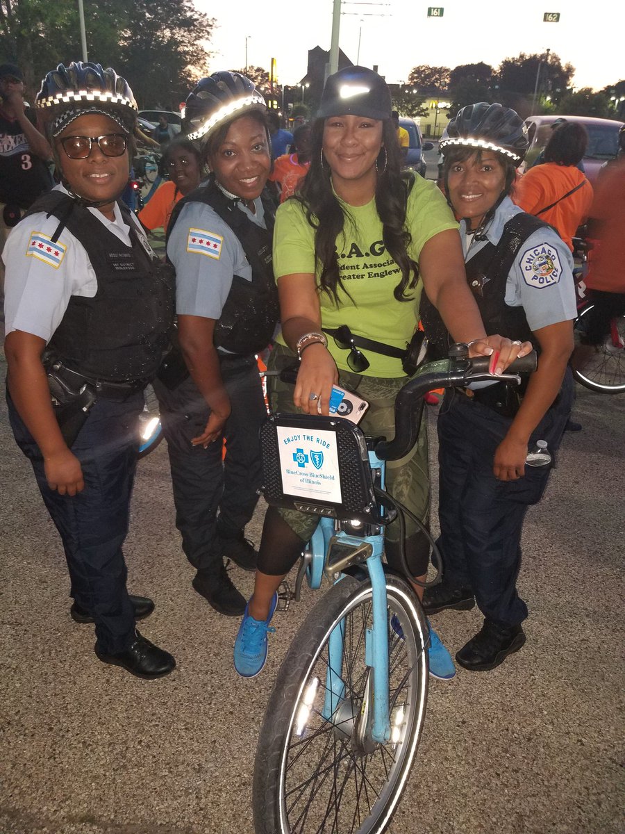 ChicagoCAPS07's tweet photo. Come join us along the route! @ChicagoCAPS07 @IamEnglewood #ThinkOutsideDaBlock "Roll in Peace" @ChiPDCommunity @tmwkenglewood https://t.co/lAKZ2I9EjY