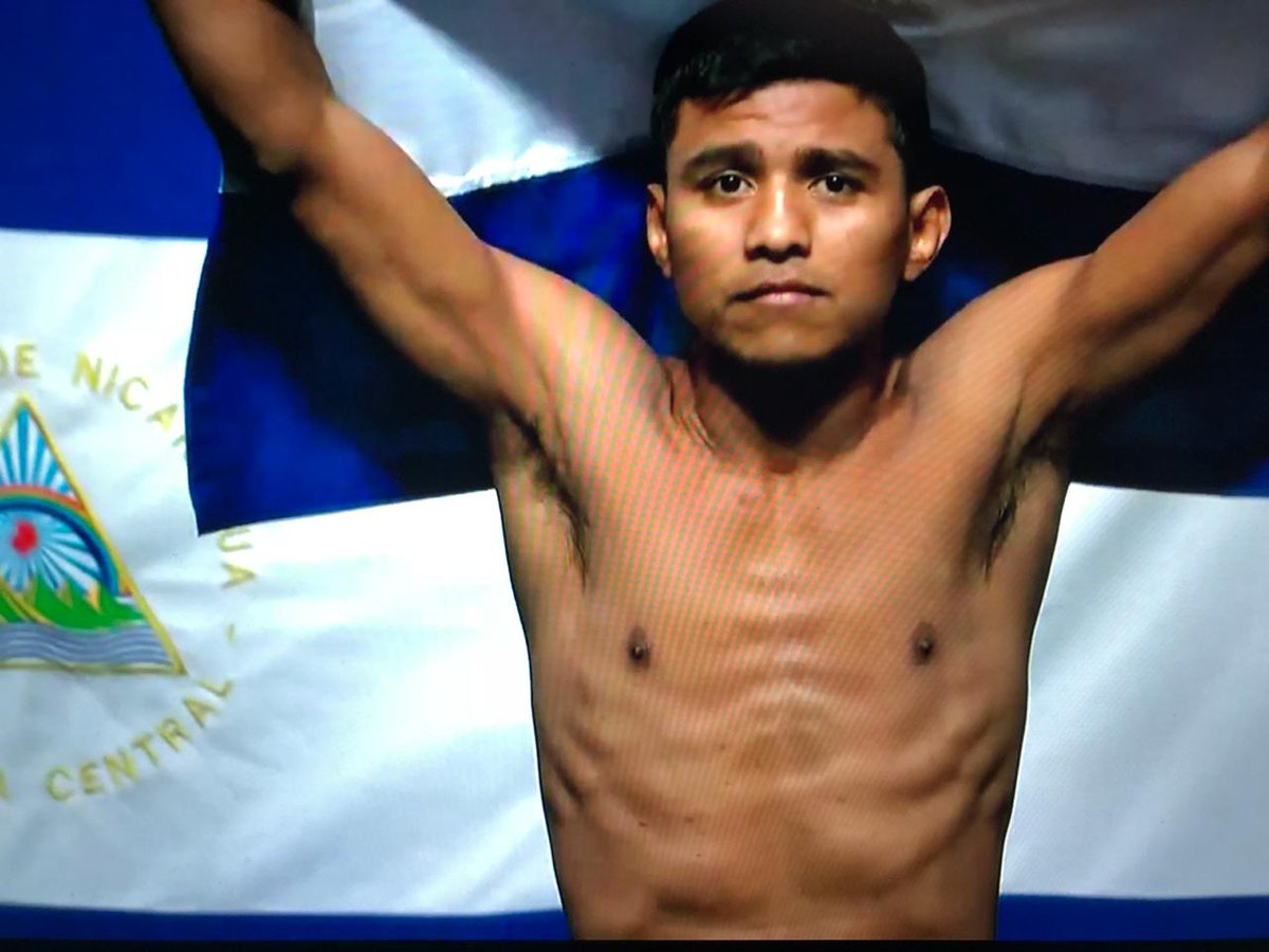 YadeCastillo1's tweet photo. #SMANic21 Este #SeptiembreVictorioso nuestro campeon Roman (Chocolate Gonzalez) #NicaravuaQuiereSeguridadyPaz. Vuelbe al ring a boxear #NicaraguaQuierePaz adelabte campeon Nicaragua esta con voz #BLDPA https://t.co/H9NGkJhDJm