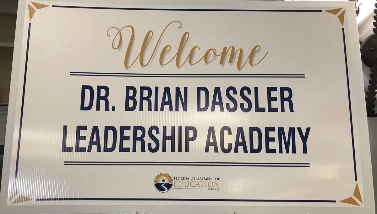 DrValleJ's tweet photo. Part of my @DA_SWRegion team participating in the Dr. Brian Dassler Leadership Academy this week. I am honored to be leading such a dynamic team who believes in #growthmindset #FLBDA #1819BDLA #Grow2Lead11 https://t.co/5BJxMnueG6