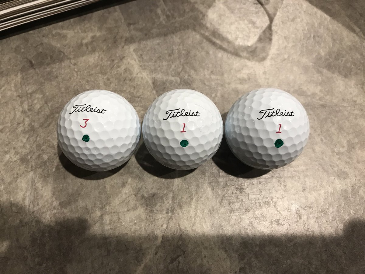 Tribefan311's tweet image. @YoureA311FanIf this is how you put your sleeve of balls together for the big tournament this weekend. @311 #311Love #311Golf #MichelobBestBall #titleistgolf