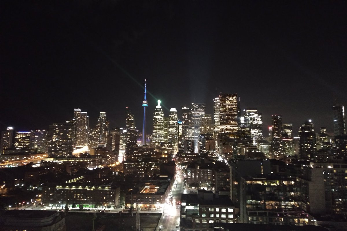 What a world class view of the city from top of @globeandmail building. #torontobeauty