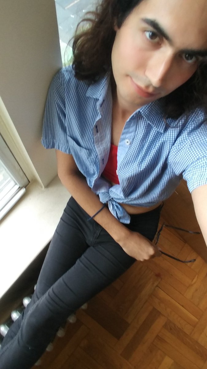 restingdei's tweet photo. To celebrate my small steps taken as a #transperson, here are some selfies I took as I battled my #dysphoria through the day. #LGBTQTwiter #transfemme #nonbinarybeauties https://t.co/Rkhk358Aws