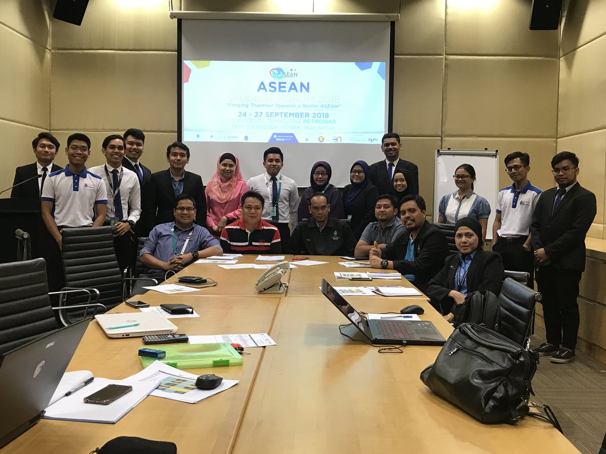asautp's tweet photo. Coordination meeting with UTP management team. Finalizing the flow of ASF to give the best experience and services to our delegates and observers! See you guys in 7 days.
#ASF18 #UTP #ASF18onXon #ASEAN #youth #Forum #aseanplus3 #KOREA #JAPAN #CHINA #globalcitizenship https://t.co/5Vq4jkGGvI