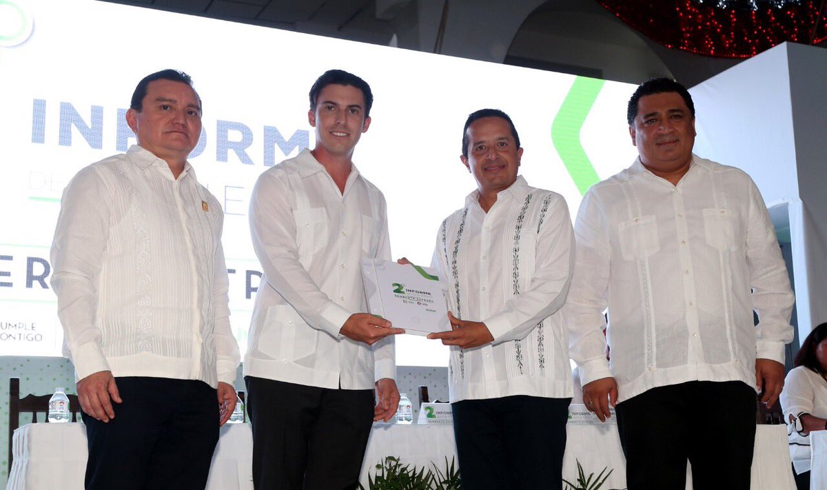 AytoCancun's tweet photo. Rinde @rembertoestrada su Segundo y último Informe de Gobierno. #2InformeRE
-
En la administración más corta de la historia del municipio, realiza la mayor obra pública sin precedente y deja finanzas sanas, sin incremento en la deuda.
#CumpleContigo #Cancún #BenitoJuárez https://t.co/4RnXYMZfnp