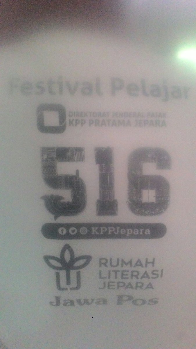 JeparaLiterasi's tweet photo. Kang @maman1965 memulai #FestivalLiterasiJepara 2018 di arena #FestivalPelajar 

#jeparaDNAliterasiIndonesia https://t.co/EnW3kFSCjb