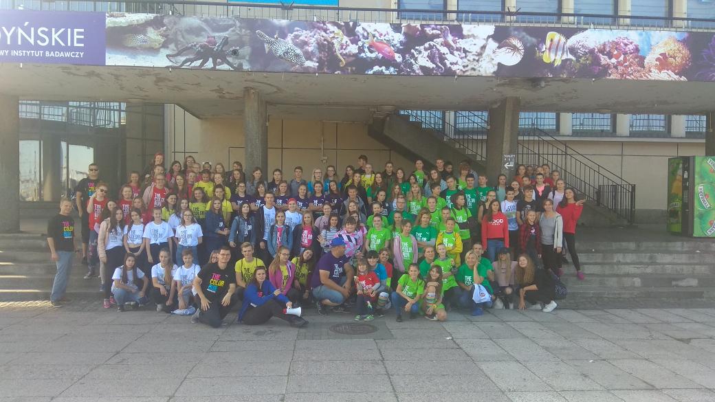 LeszczynskiR's tweet image. Dziś #Gdynia nas i wolontariuszy naszej Fundacji przywitała słońcem.

Świetna, radosna i kolorowa impreza #colorrun2018 dziś gości w Gdyni!