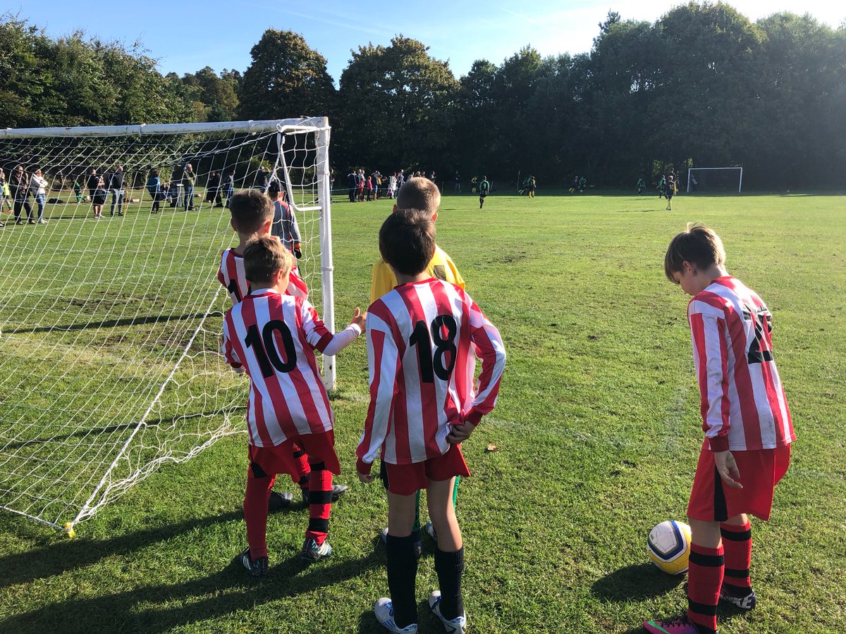 Edwaltonprimary's tweet photo. Our Year 6 team have started this morning off with a 0-0 draw @ the Ruddington 6-a-side. 4 games left. #willkeepyouupdated #wakeywakey https://t.co/4fN0RJN0kw