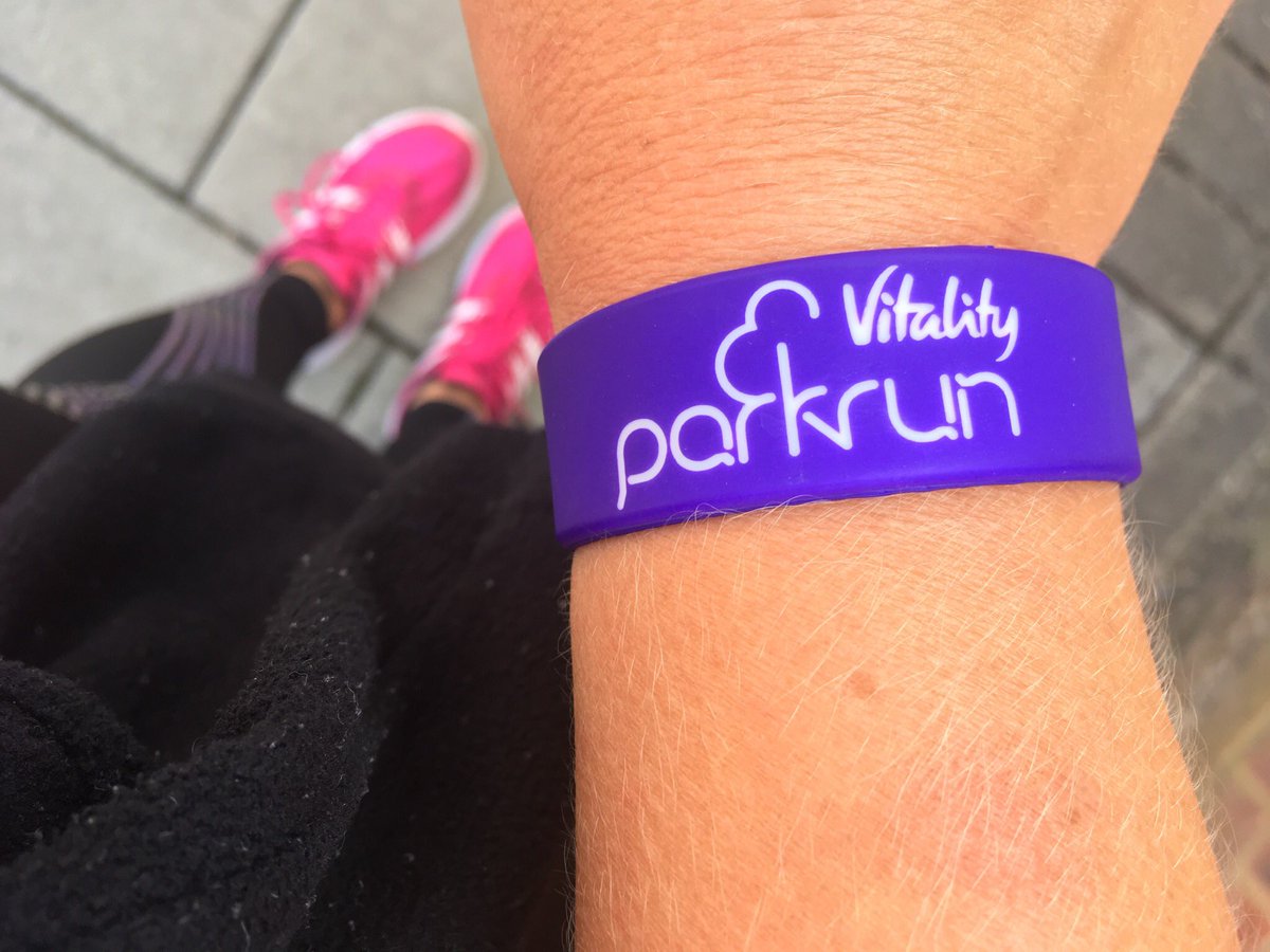 FABSwithLaura's tweet photo. Thank you @harrowparkrun it was great to be back! #finallymadeit #volunteering #activeeveryday #feelFABS #moveitorloseit https://t.co/aRmKb14sHG