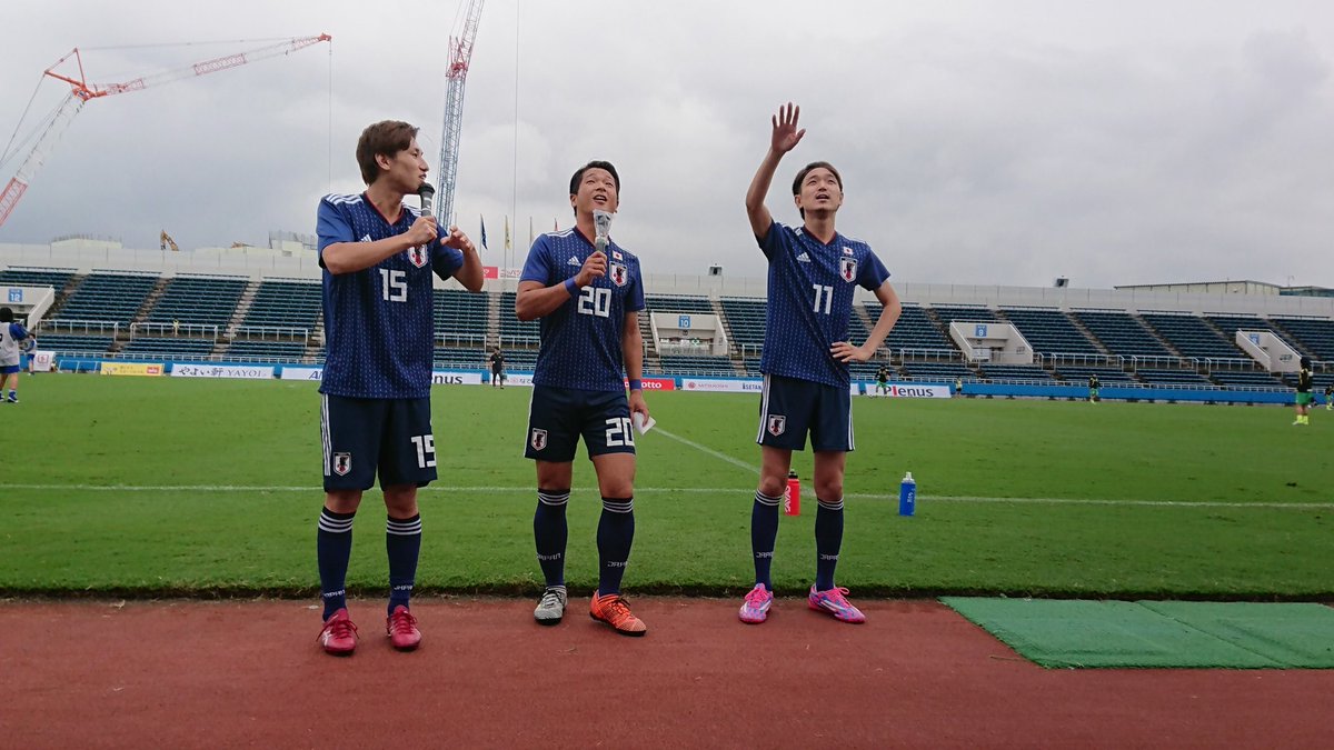 ﾄﾗﾝｽﾐｯﾀｰ 鴛海 本日は なでしこリーグ 日体大fields横浜 嶋田千秋選手通算100試合出場記念セレモニーにお呼びいただきましてものまねjapanから15番番11番がスタメンで行かせていただきました 嶋田千秋選手おめでとうございます 日体大fields横浜