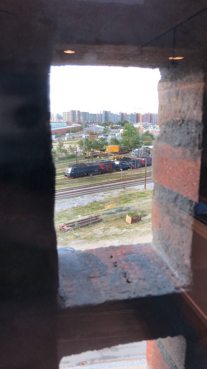 AnneKipp's tweet image. #ITSworldcongress2018 coming up! @koebenhavner @SiemensMobility @LTAsg @HaConTimetable and @TransportDTU will discuss #connectedvehicles #intelligenttransportsystems and #emobility today ⭐️👌