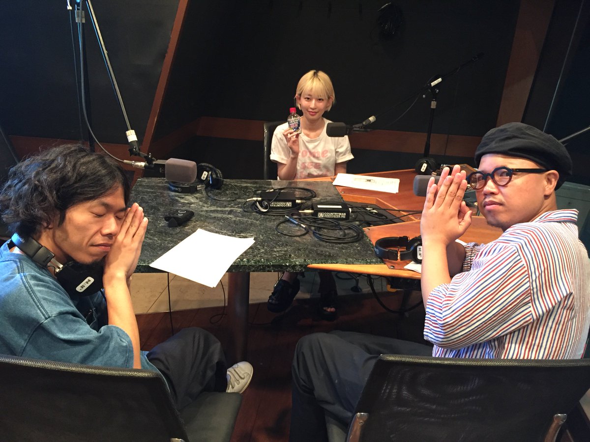 RRBW_JFN's tweet photo. ＜Awesome City Club（@CcAwesome）＞は、大好評企画「かっこいいイントロ紹介選手権！ファイナル〜〜！」を行います♩
今回は、このバンドワゴンに２年間一緒に乗ってきたUNISON SQUARE GARDENとフレデリックの曲でチャレンジします‼️
#ACC #AwesomeCityClub #RRBW_JFN https://t.co/BFNV4mavTW