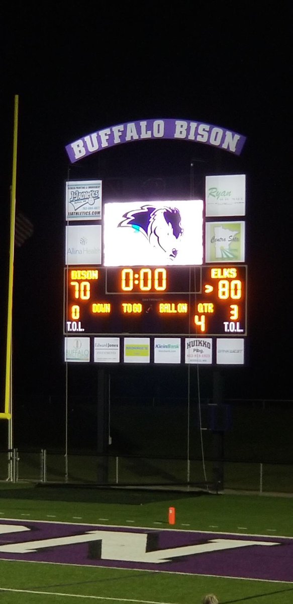boyzandme's tweet photo. What a crazy scoring game. Way to go Elks #elkpride #team127 https://t.co/eok0NCmo7v