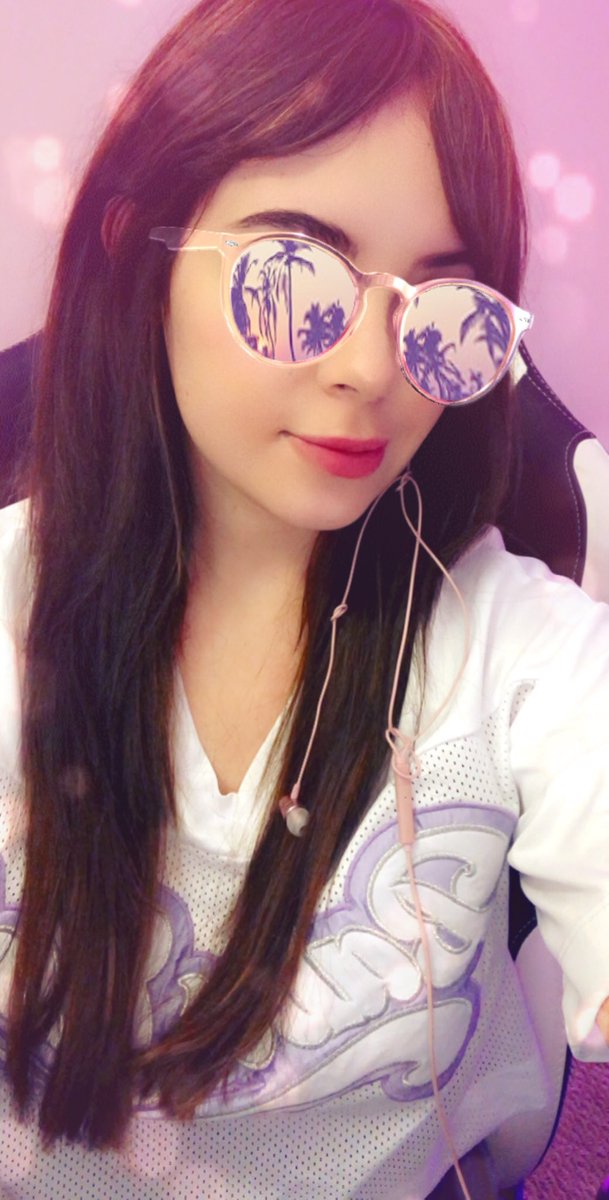DanyanCatSQ's tweet photo. https://t.co/1Pqz7N0AVo 
VAMOS A JUGAR BO4 Y OVERWATCH https://t.co/hk2EHmrsRV