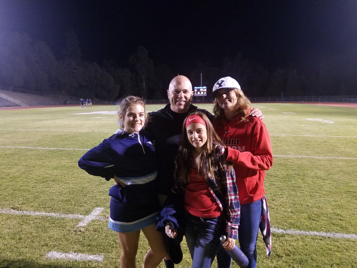 teranprofe's tweet photo. @mclanehigh wins 42-13 vs Yosemite High School and moves to 4-0 @mclaneathletics @Principal_Wulf @FUSD_Athletics #HighlanderHype https://t.co/cqSSRB0MO3