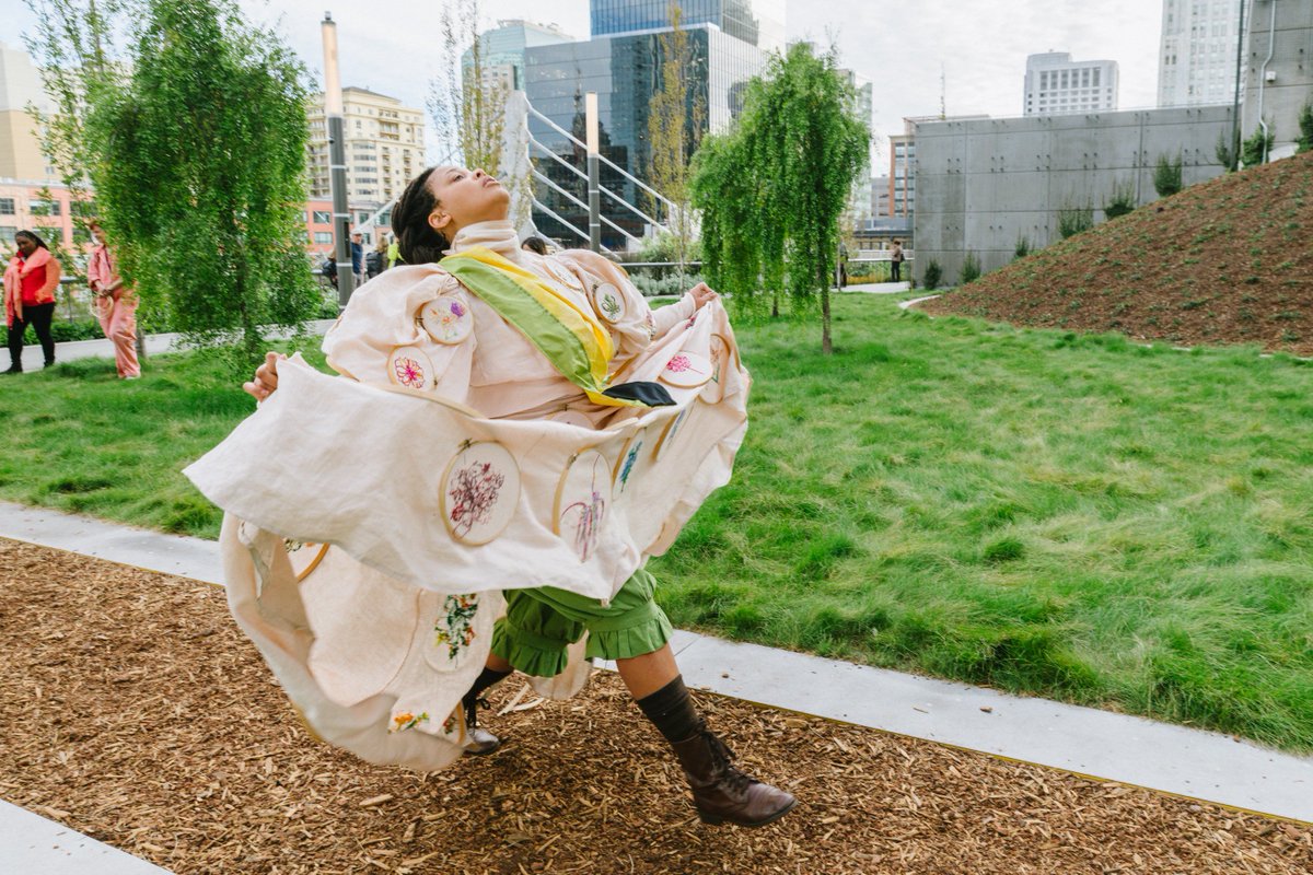 Cherie Hill performing in "the lost ones: bodies of knowledge!" Thank you, Cherie, for collaborating on choreography as we thought about Mary Seacole, a 19th-century Jamaican-Scottish healer who used medicinal plants. <a href="/Intersection_SF/">Intersection for the Arts</a>