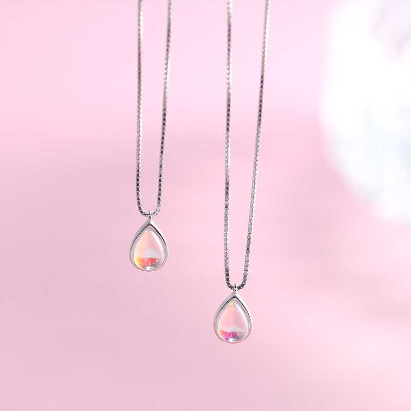 kumaeiei's tweet photo. เปิดจองสร้อยตัวนี้จ้า mermaid tear ตัวจี้สะท้อนแสงสวยมากกกก 
มีความมินิมอลฝุดๆ 
ราคา120บาทเท่านั้นนะค้า สร้อยคอมีผสมเงิน  โอนเงินหลังปิดรอบจ้า 
สนใจสั่งพิมจองไว้ได้เลยน้า ใครล๊อคแอคสั่งทางDM
ปิดจองวันที่17/9ค่า รับแค่รอบเดียวเด้อ https://t.co/8Zry232ZZ6