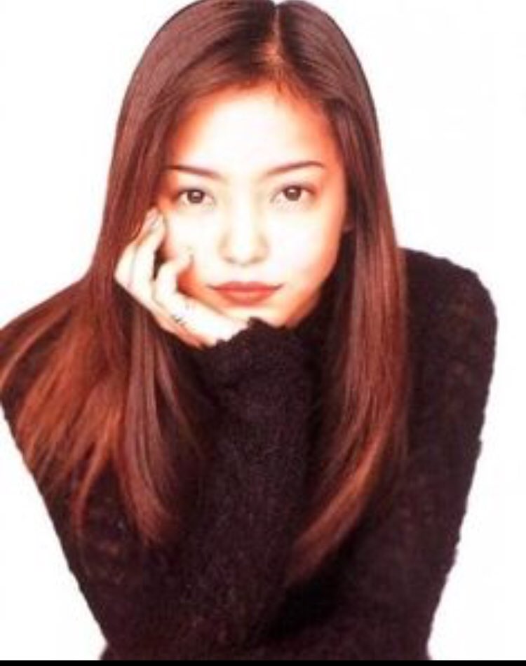 Chihiro A A Twitteren 安室奈美恵引退 1番印象思い出深いのは90年代 00年前半の曲とファッションだなぁ サテンシャツにvisee 小室プロに切り替わった頃のdon T Wanna Cry等 ずっと最前線で活躍してきたから一般人には理解できないような苦労も多かったよね